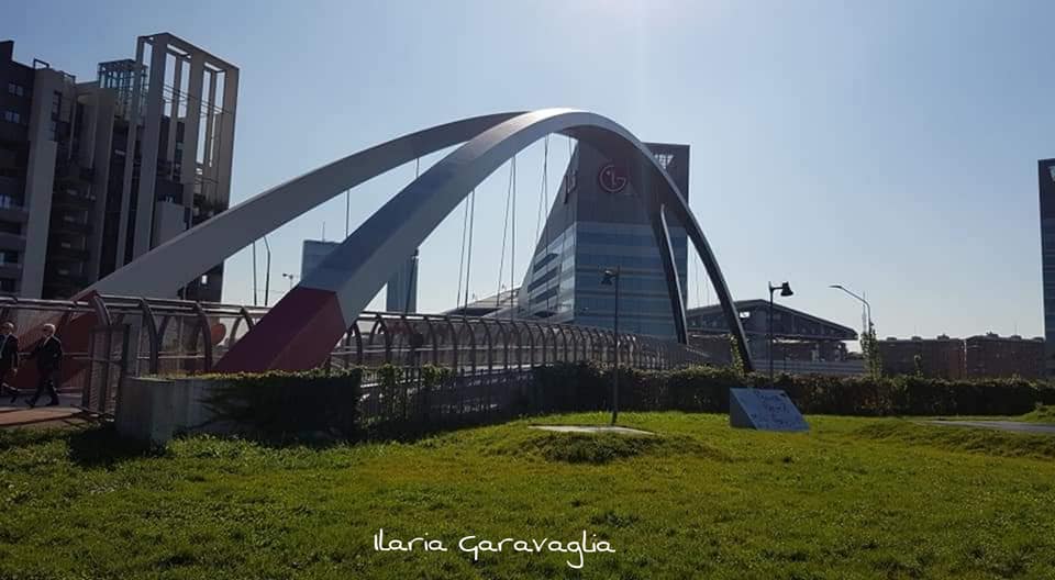 Ponte pedonale Arup Italia.jpg