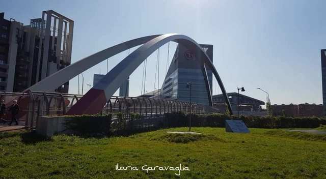 Ponte pedonale Arup Italia.jpg